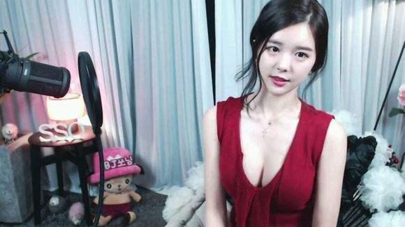 女主播自慰有声音,女主播自慰声音背后的故事