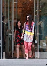 范冰冰街拍生活照图片  第3张